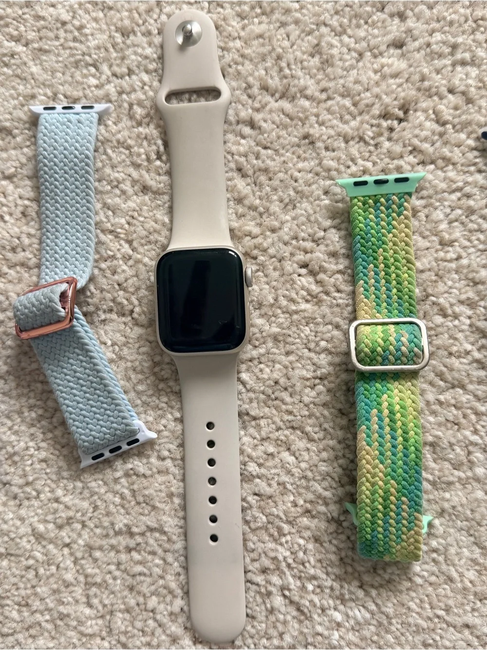 Apple Watch SE 40mm with Sandstone Silicone Band -SM/MED